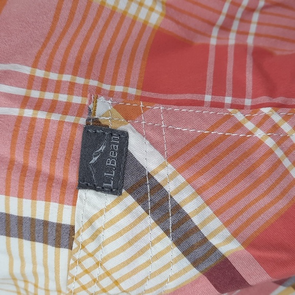 L.L.Bean pink plaid short sleeve beach cruiser button up top, size medium - Picture 3 of 12